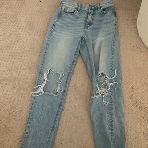 american eagle mom jeans